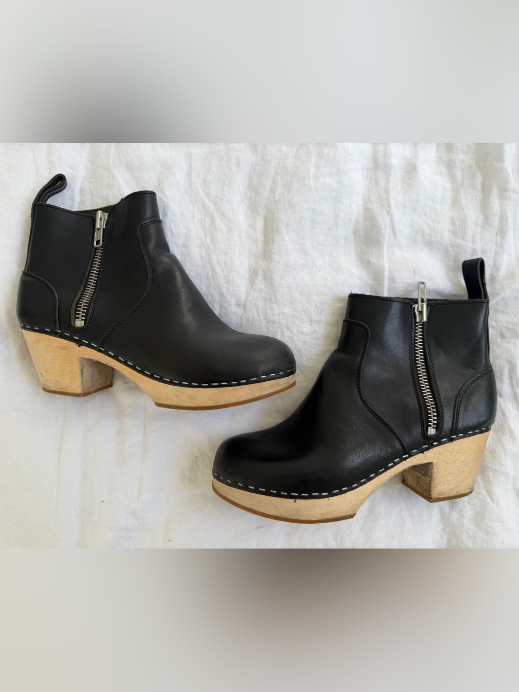 Swedish Hasbeens Emy Bootie Clog Size 39 Black